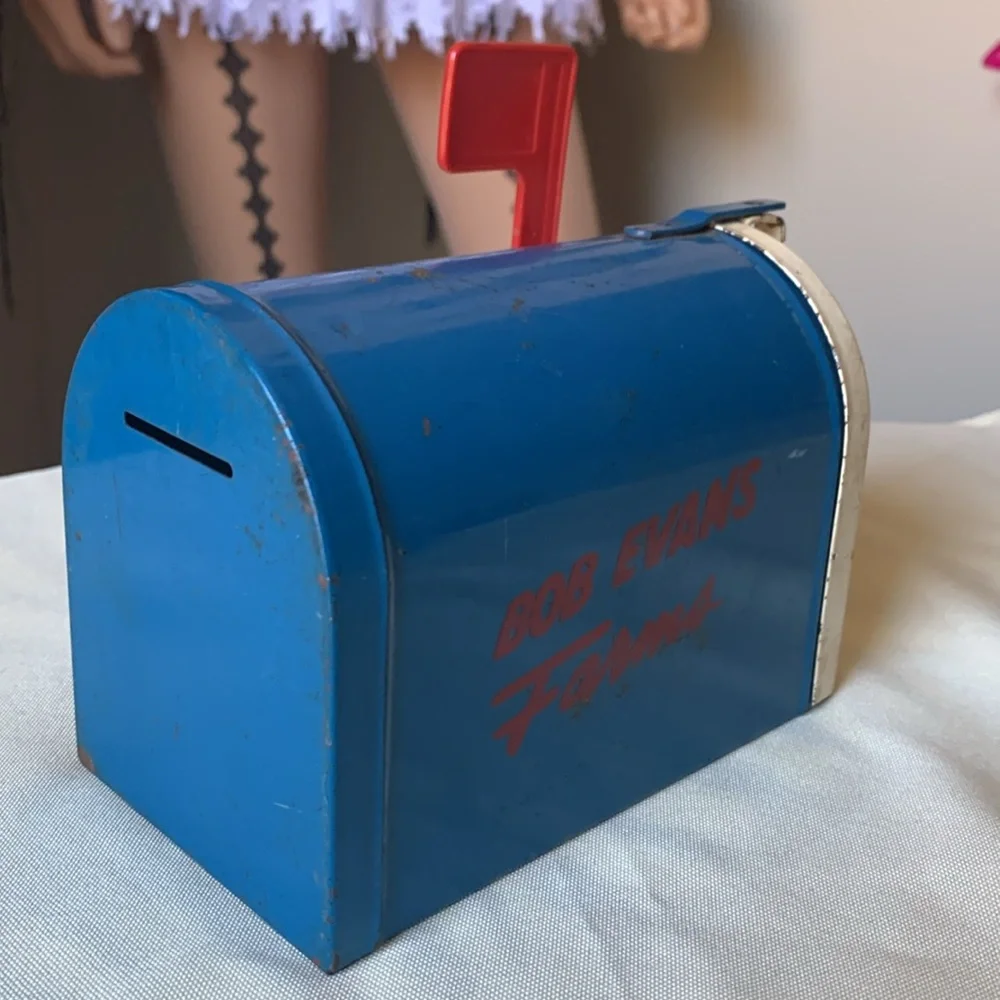 Vintage Bob Evans Farm Mailbox Piggy Bank